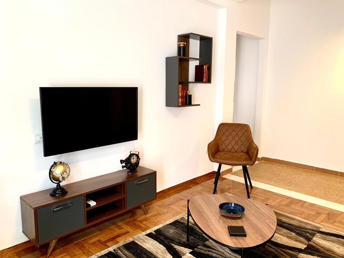 Kallimarmaro 2-Bedroom Apartment Athena Bagian luar foto